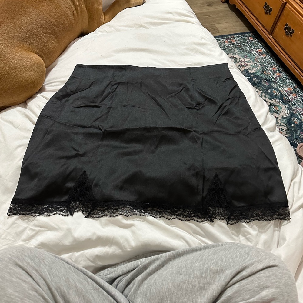 New Elegant Black Lace Skirt